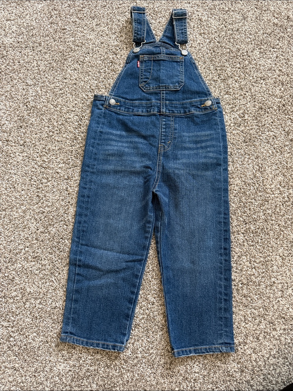 Kids Levi’s Demin over alls size 4T